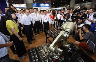 2017中國(guó)機(jī)器人產(chǎn)業(yè)創(chuàng)新峰會(huì)暨廣州國(guó)際機(jī)器人智能裝備及制造技術(shù)展覽會(huì)成功舉辦，共繪工業(yè)機(jī)器人制造新藍(lán)圖